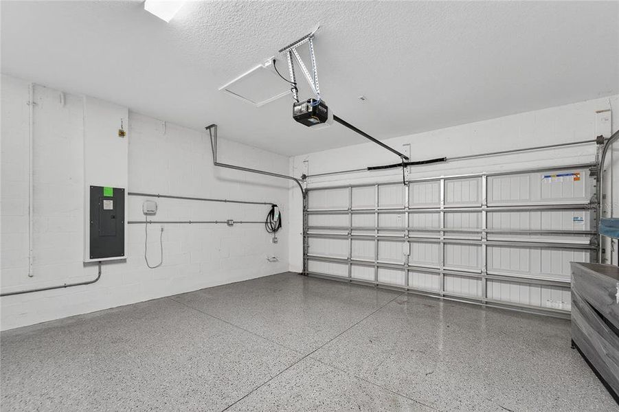 Spacious, unfurnished interior of a new home in , Land O' Lakes (Image 27). Spacious, unfurnished interior of a new home in , Land O' Lakes (Image 27).