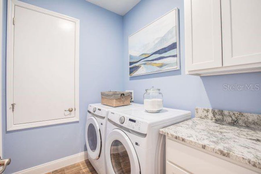 Furnished interior view inside a new home in Royal Highlands, Weeki Wachee (Image 12).