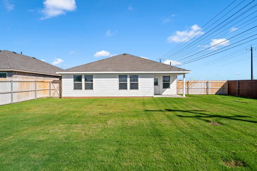 Representative exterior details of a home built from the TEXAS CALI by D.R. Horton in Faculty Row, Abilene (Image 3).