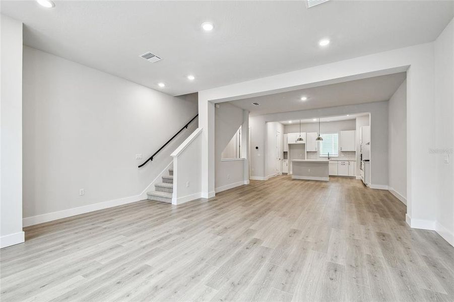 Spacious, unfurnished interior of a new home in Towns at Union, St. Petersburg (Image 22).