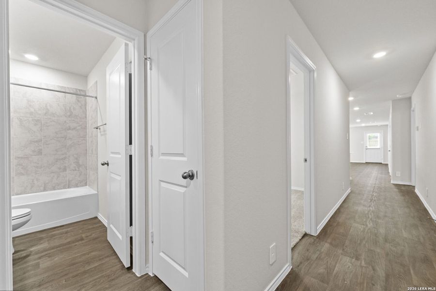 Spacious, unfurnished interior of a new home in Redbird Ranch, San Antonio (Image 22).