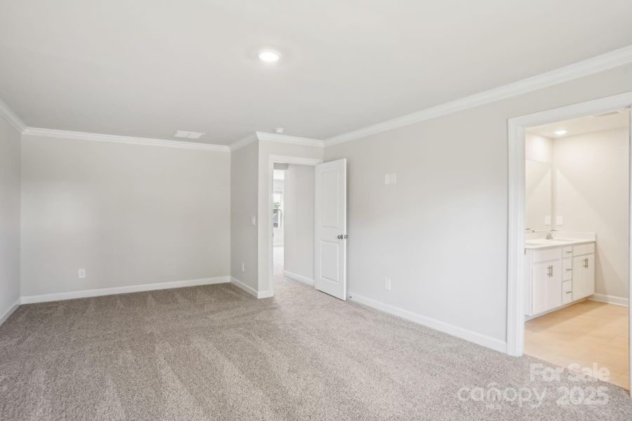 Photo is not of the actual home, but is an inspirational photo of builder’s model home and may depict options, furnishings, and/or decorator features that are not included Photo is not of the actual home, but is an inspirational photo of builder’s model home and may depict options, furnishings, and/or decorator features that are not included