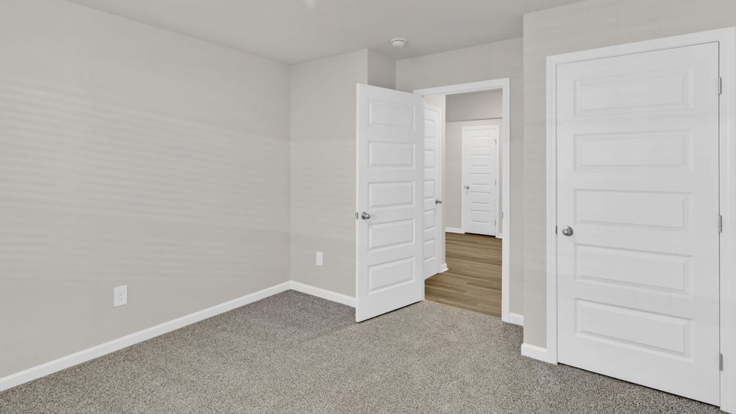 Spacious, unfurnished interior of a new home in Bailey Park, Fayetteville (Image 18).