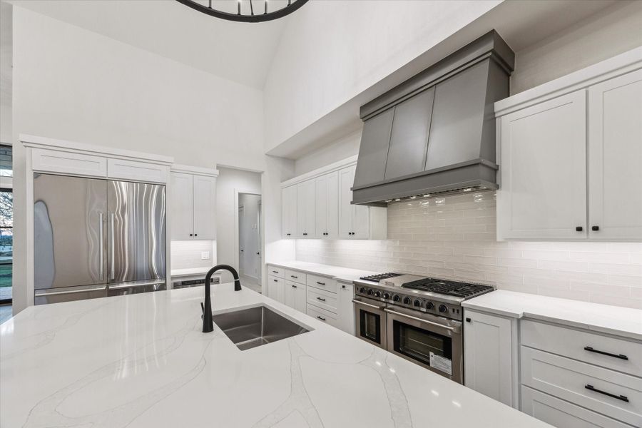 Furnished interior view inside a new home in Lakeview, Waller (Image 17).