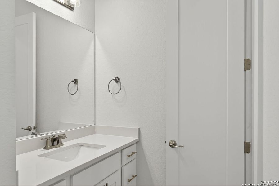 Image 47 of a home in Front Gate in Fair Oaks Ranch. Image 47 of a home in Front Gate in Fair Oaks Ranch.