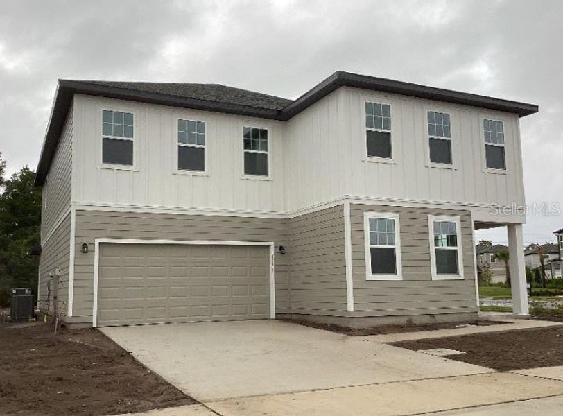 Exterior details and patio area of a home in Ellington Traditional, St. Cloud (Image 18).