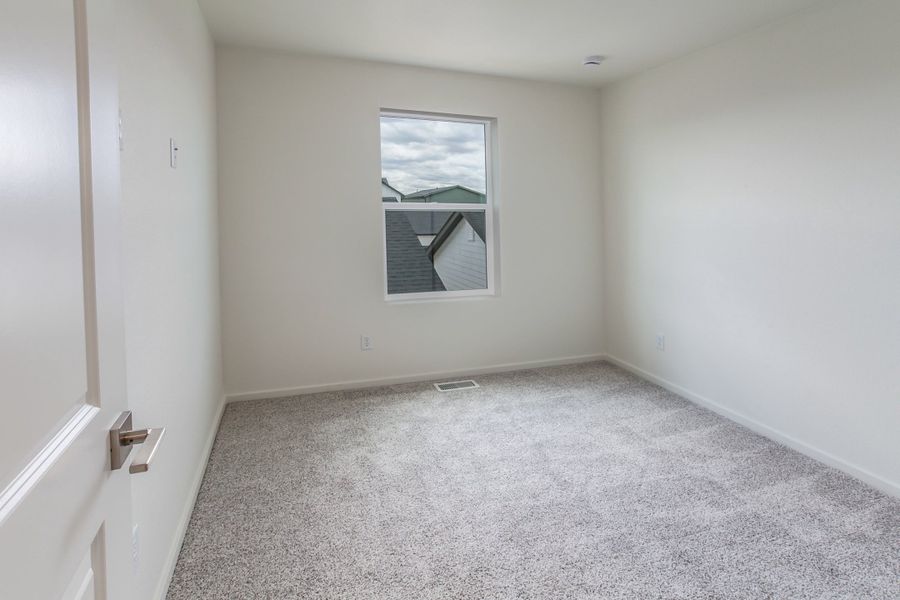 Spacious, unfurnished interior of a new home in Bloom, Fort Collins (Image 29).