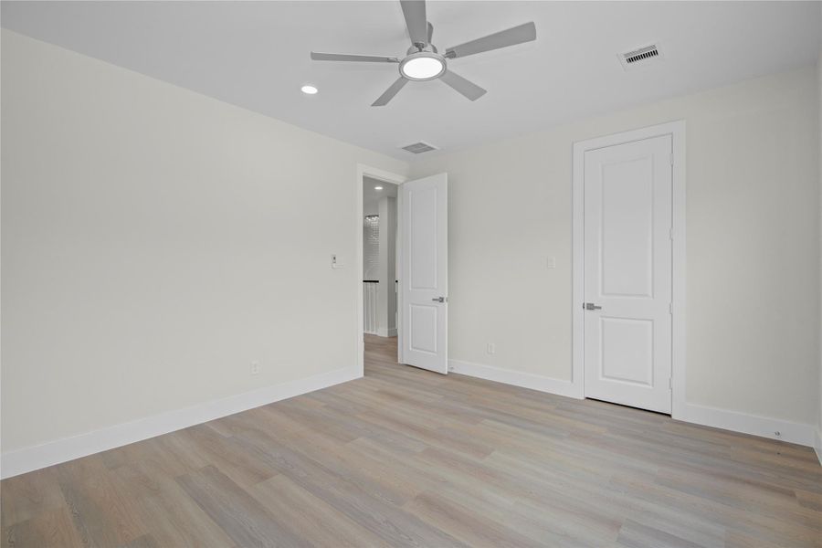 Spacious, unfurnished interior of a new home in , Spring (Image 40).