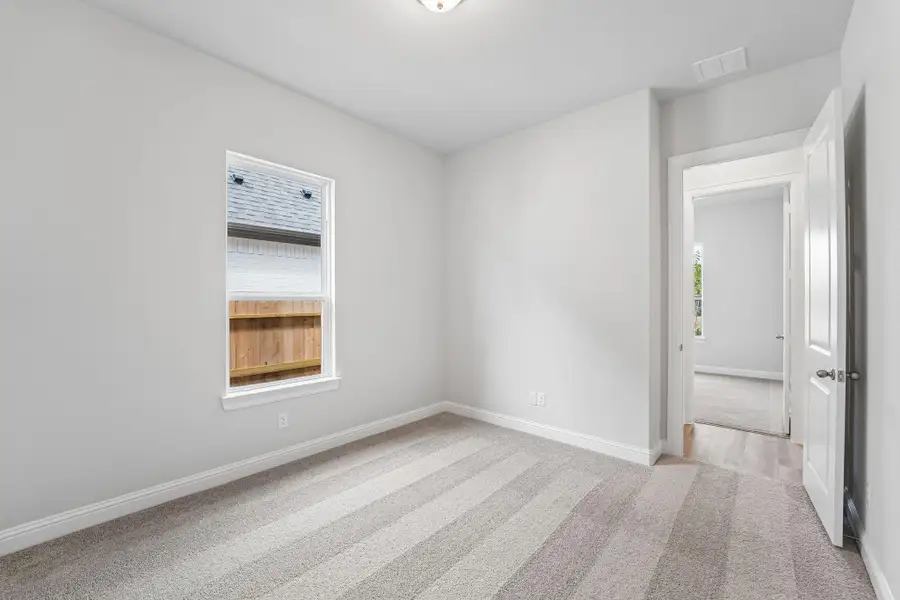 Spacious, unfurnished interior of a new home in WILDTREE 60', Montgomery (Image 38).