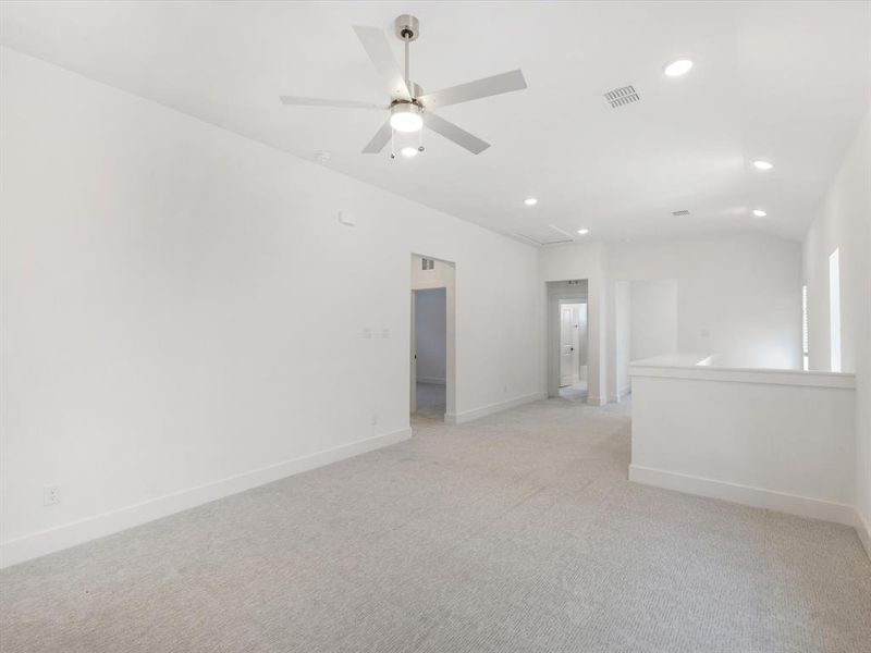 Spacious, unfurnished interior of a new home in Royal Court, Little Elm (Image 13).