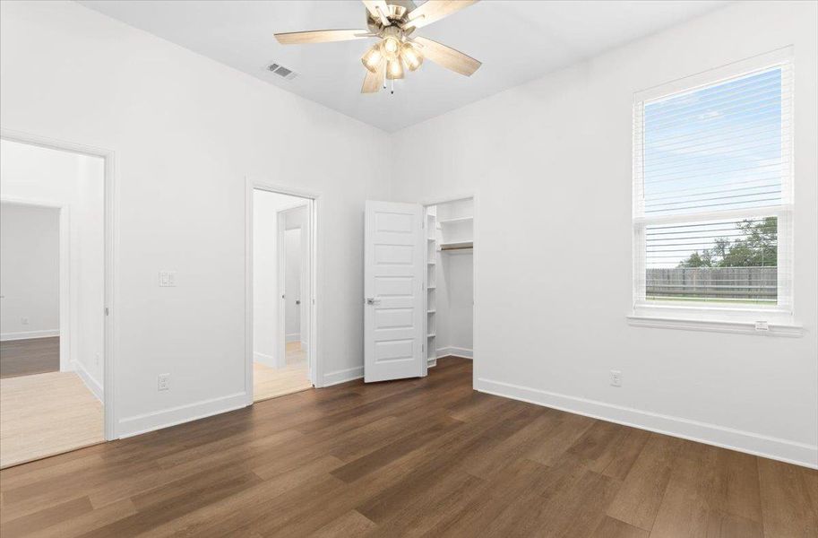 Spacious, unfurnished interior of a new home in , Belton (Image 28). Spacious, unfurnished interior of a new home in , Belton (Image 28).