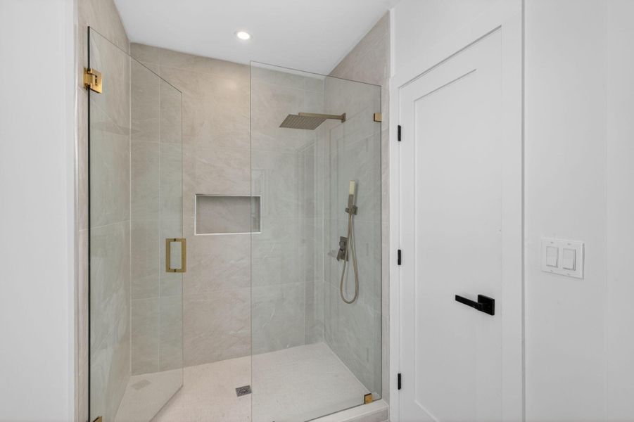 28-web-or-mls-b699A0318 28-web-or-mls-b699A0318