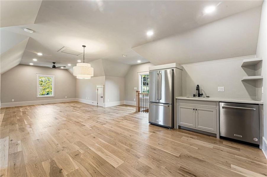 Spacious, unfurnished interior of a new home in , Alpharetta (Image 106).