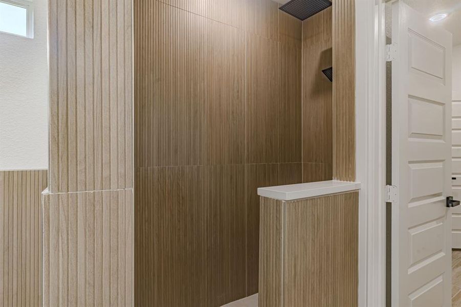 Close-up of interior finishes inside a home in , Granbury (Image 16).