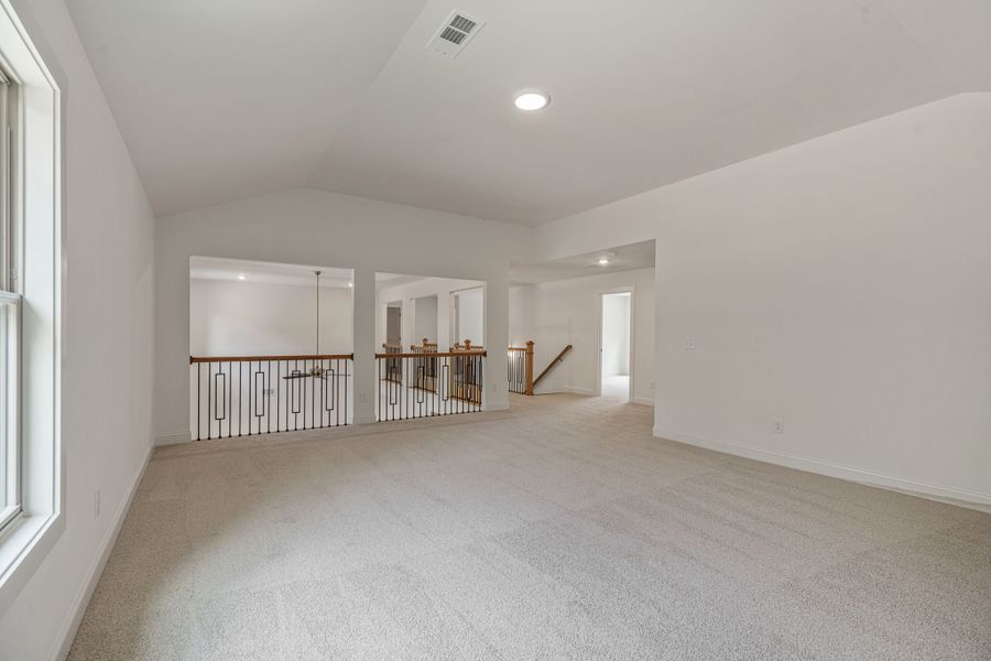 Spacious, unfurnished interior of a new home in Flint Farms, Concord (Image 21).