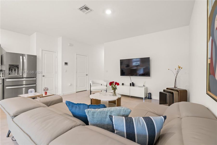 Furnished interior view inside a new home in , Pompano Beach (Image 29).