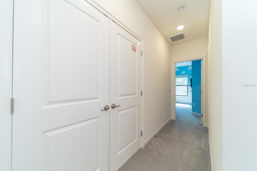 Spacious, unfurnished interior of a new home in , Orlando (Image 26).