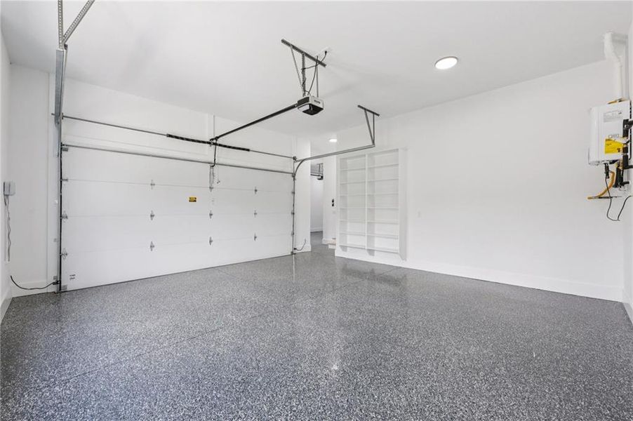 Spacious, unfurnished interior of a new home in , Buford (Image 27).