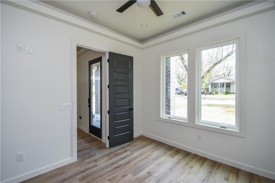 Spacious, unfurnished interior of a new home in , Atlanta (Image 28).