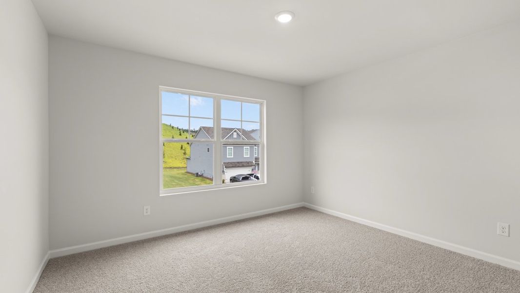 Representative unfurnished interior of a home built from the Green by D.R. Horton in Aurora Creek, Dallas (Image 29).