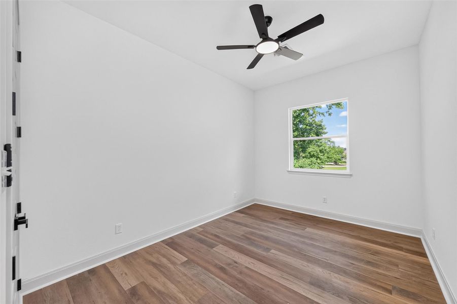 Spacious, unfurnished interior of a new home in , Huntsville (Image 37).