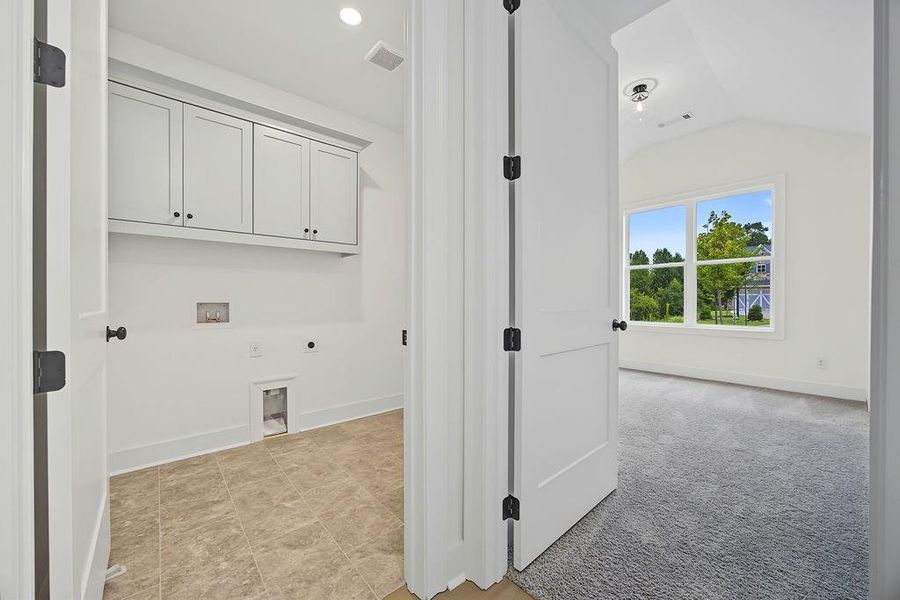 Spacious, unfurnished interior of a new home in Yellowstone Farms, Cumming (Image 16).