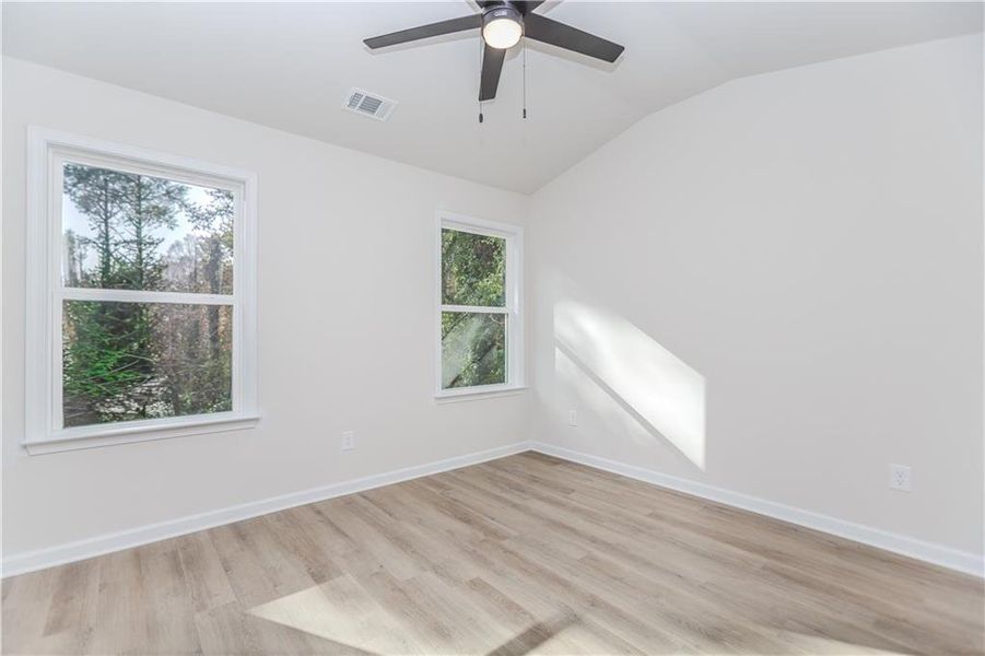 Spacious, unfurnished interior of a new home in , Atlanta (Image 15).