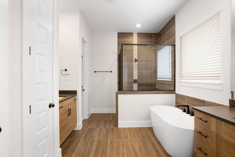 Representative furnished interior of a home built from the Cornell – 60′ Lot by Chesmar Homes in Lakes of Cane Island, Katy (Image 6).