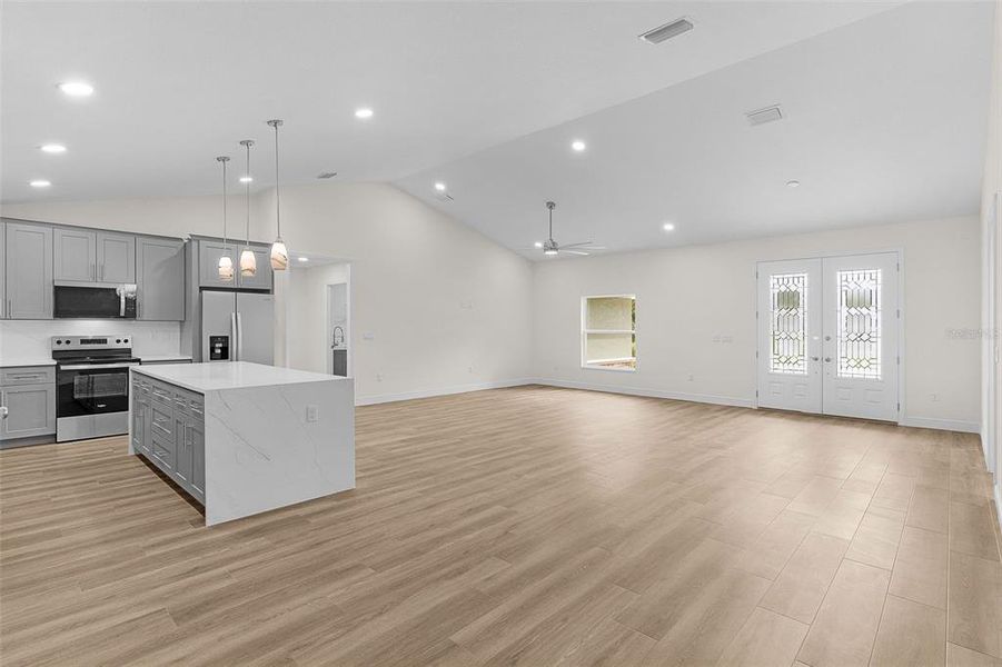 Spacious, unfurnished interior of a new home in , Summerfield (Image 28).