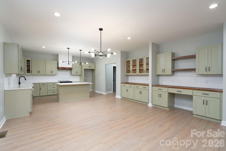 Furnished interior view inside a new home in , Dallas (Image 7).