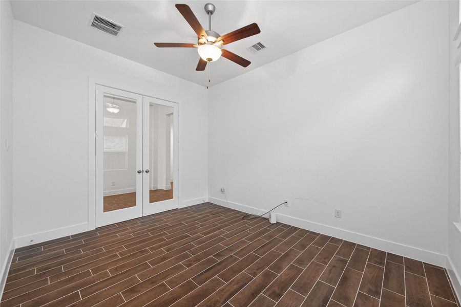 Spacious, unfurnished interior of a new home in Artavia, Conroe (Image 46).