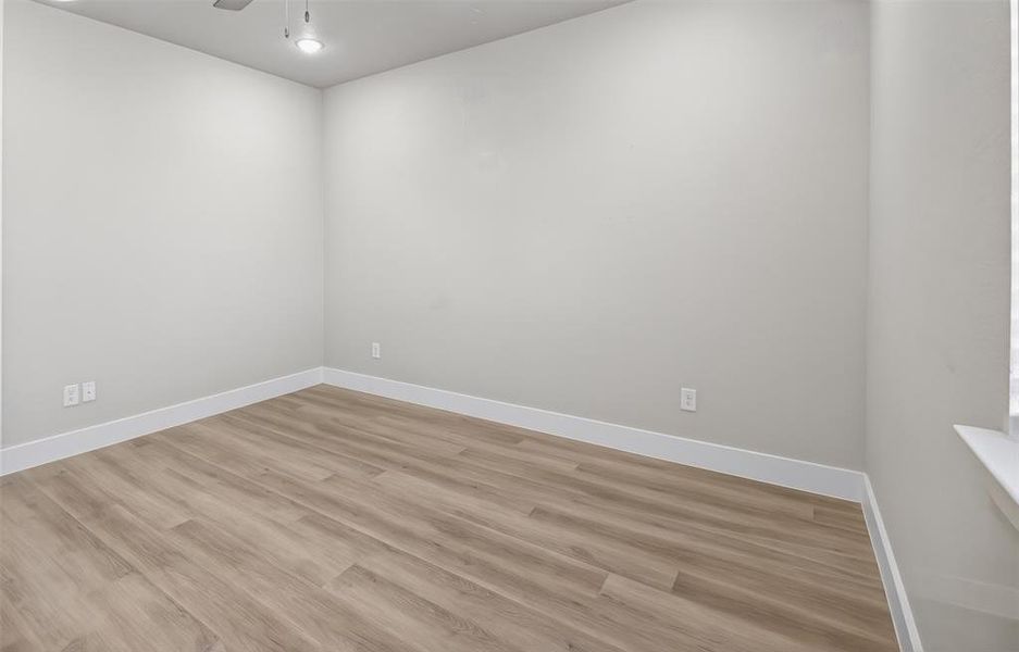 Spacious, unfurnished interior of a new home in , Fort Worth (Image 33).