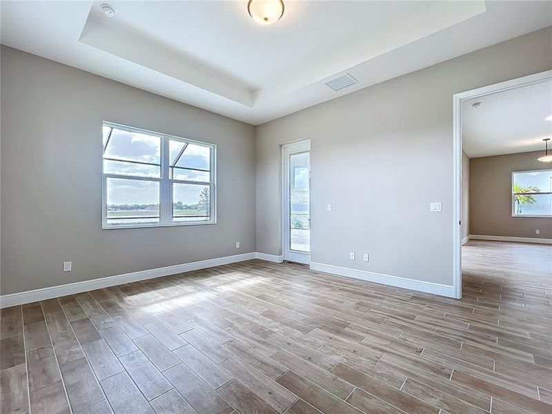 Spacious, unfurnished interior of a new home in Watercolor Place, Bradenton (Image 61).