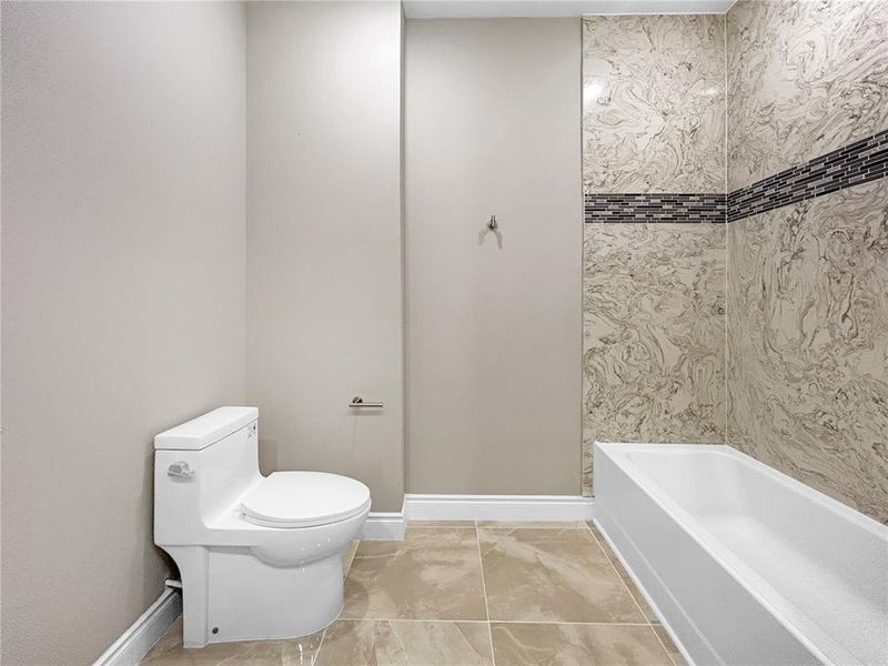 Furnished interior view inside a new home in , Davenport (Image 10).