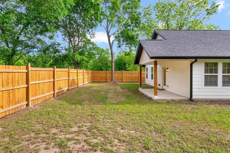 Exterior details and patio area of a home in , Cooper (Image 4).