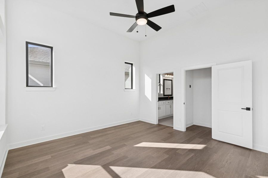 Spacious, unfurnished interior of a new home in Colton 45' Homesites, Todd Mission (Image 25).