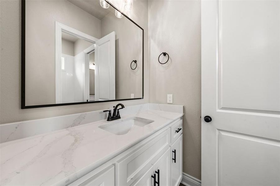 Furnished interior view inside a new home in , Gatesville (Image 15).