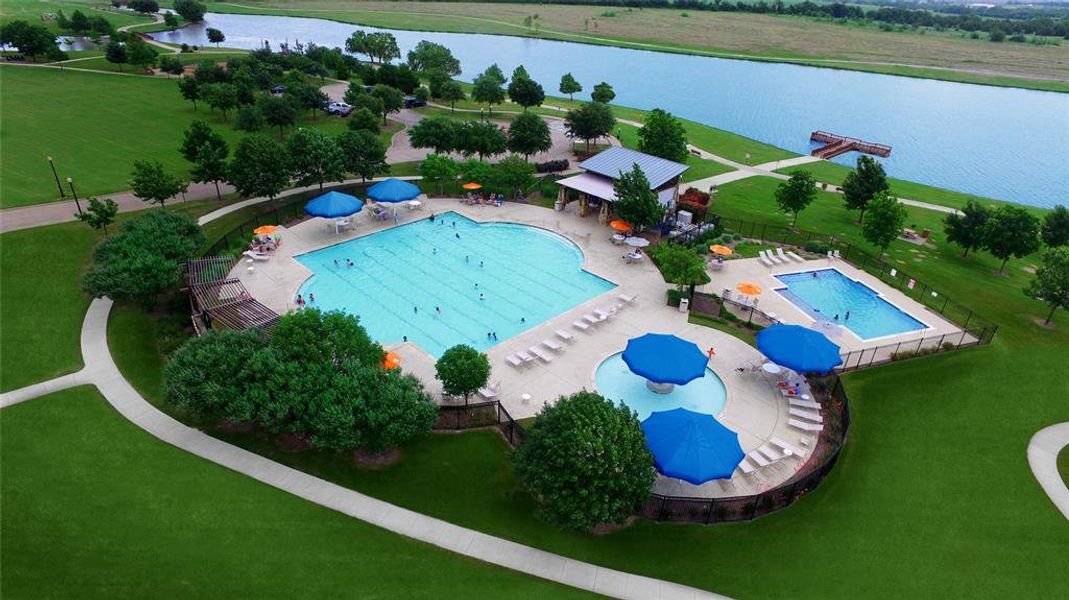 Community amenities in , Crandall (Image 30).