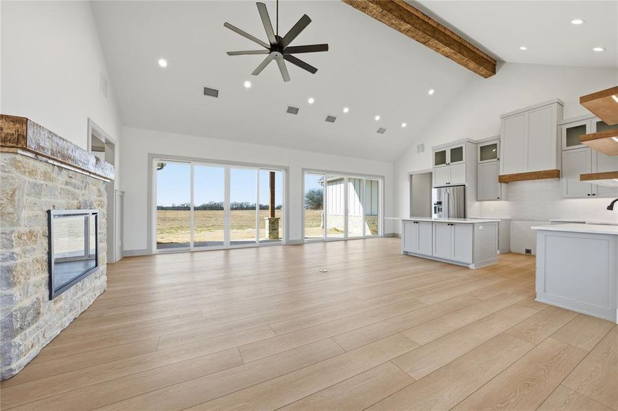 Spacious, unfurnished interior of a new home in , Mabank (Image 13). Spacious, unfurnished interior of a new home in , Mabank (Image 13).