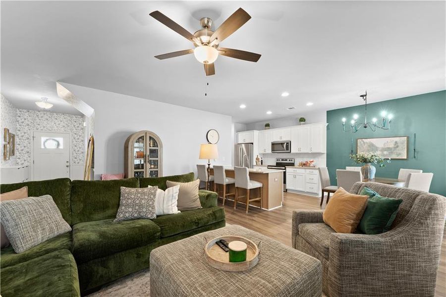 Furnished interior view inside a new home in , Jefferson (Image 33).