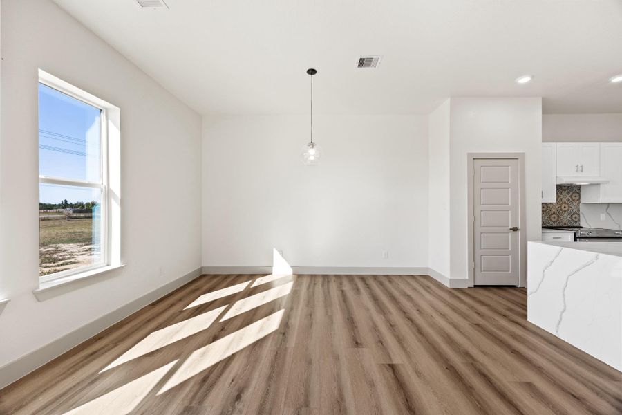 Spacious, unfurnished interior of a new home in , Cleveland (Image 23).