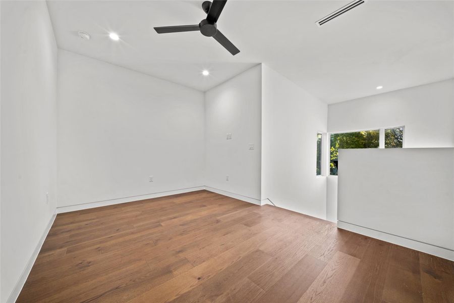 2nd floor living room