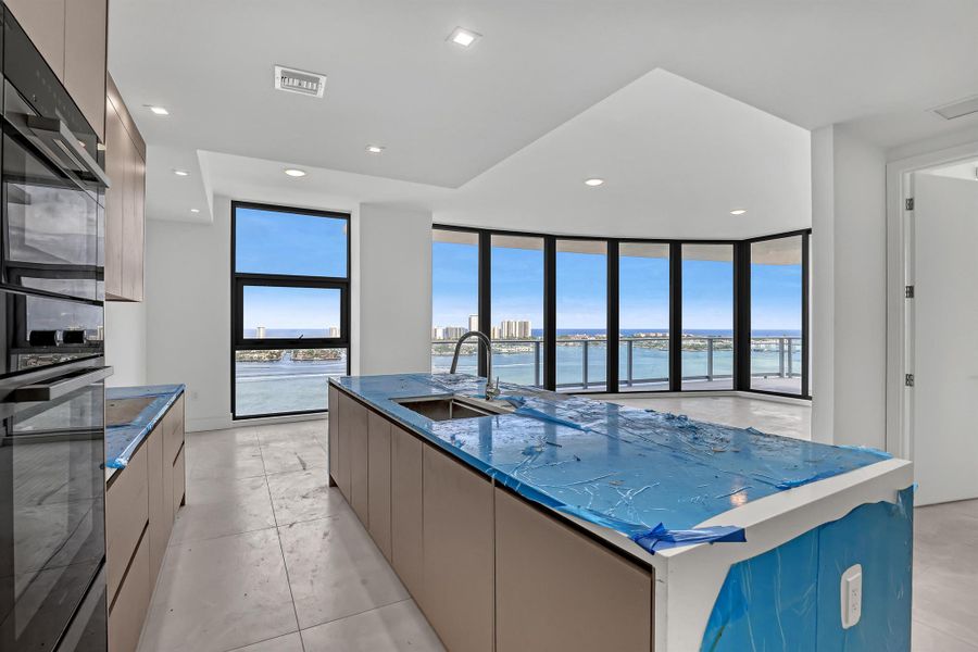 Image 40 of a home in .