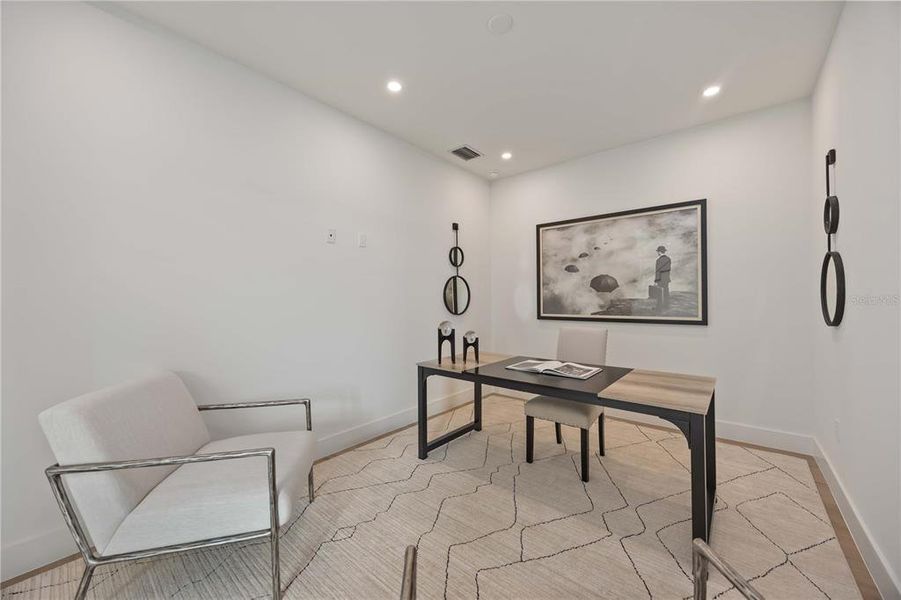 Furnished interior view inside a new home in , Sarasota (Image 41).