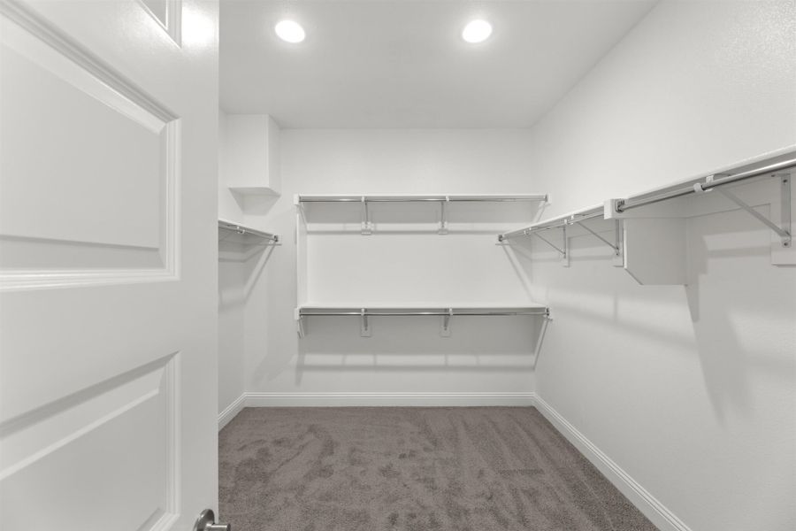 Representative unfurnished interior of a home built from the Juniper by UnionMain Homes in Edgewater, Fate (Image 31).