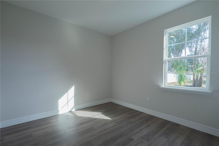 Spacious, unfurnished interior of a new home in , Tavares (Image 33).