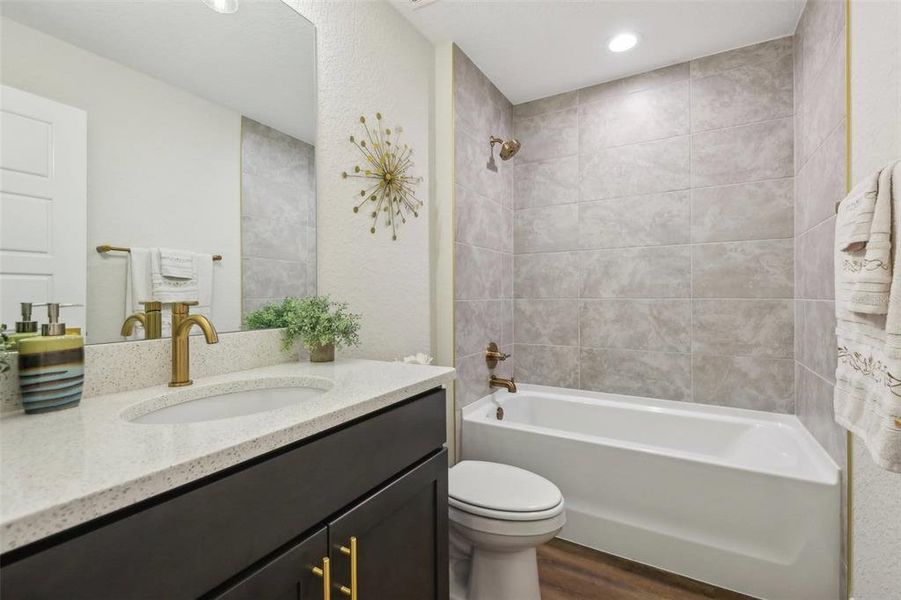 Furnished interior view inside a new home in , Ocala (Image 17).