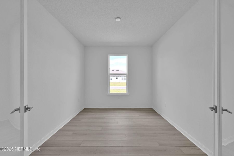 Spacious, unfurnished interior of a new home in Del Webb Nocatee, Ponte Vedra (Image 26).