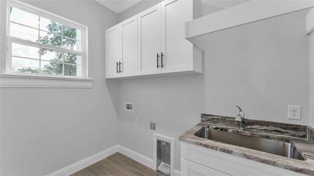 Furnished interior view inside a new home in , Lakeland (Image 16).
