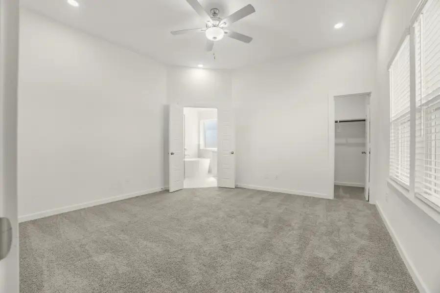 Spacious, unfurnished interior of a new home in Ashland, Houston (Image 28). Spacious, unfurnished interior of a new home in Ashland, Houston (Image 28).